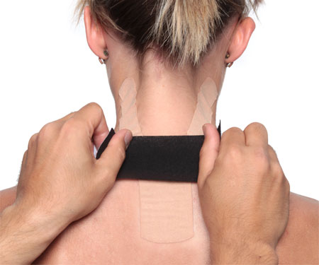 Kinesio precut collo